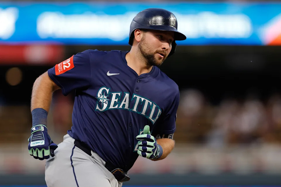 MINNEAPOLIS, MN - JUNE 23: Seattle Mariners catcher Cal Raleigh (29) celebrates hitting a two run home run during the ninth inning of an MLB game between the Seattle Mariners and Minnesota Twins on June 23rd, 2025, at Target Field in Minneapolis, MN. (Photo by Bailey Hillesheim/Icon Sportswire via Getty Images)