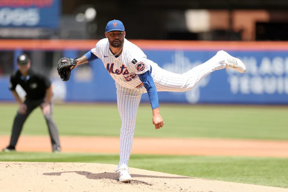 Sean Manaea throws a pitch in the second inning of the Mets’ win over the Angels. Getty Images