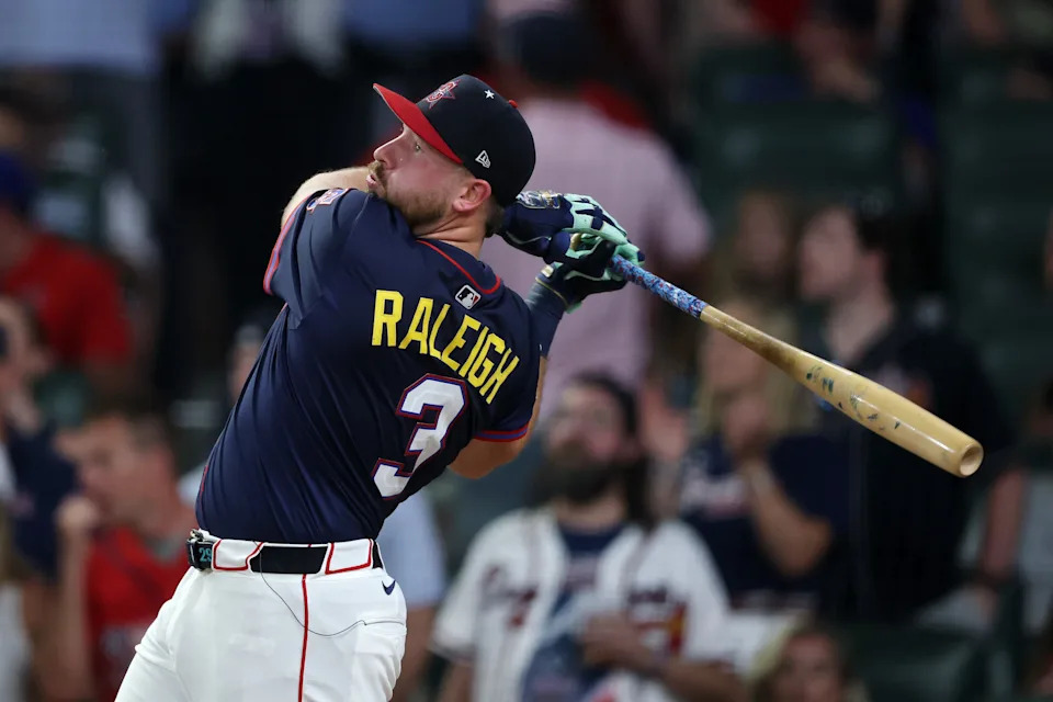 ATLANTA, GEORGIA - JULY 14: Cal Raleigh #29 of the Seattle Mariners competes in the final round of the Home Run Derby at Truist Park on July 14, 2025 in Atlanta, Georgia.  (Photo by Kevin C. Cox/Getty Images)