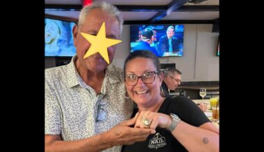 Ex-Yankee Dines in Clifton Park, Shows Off World Series Bling