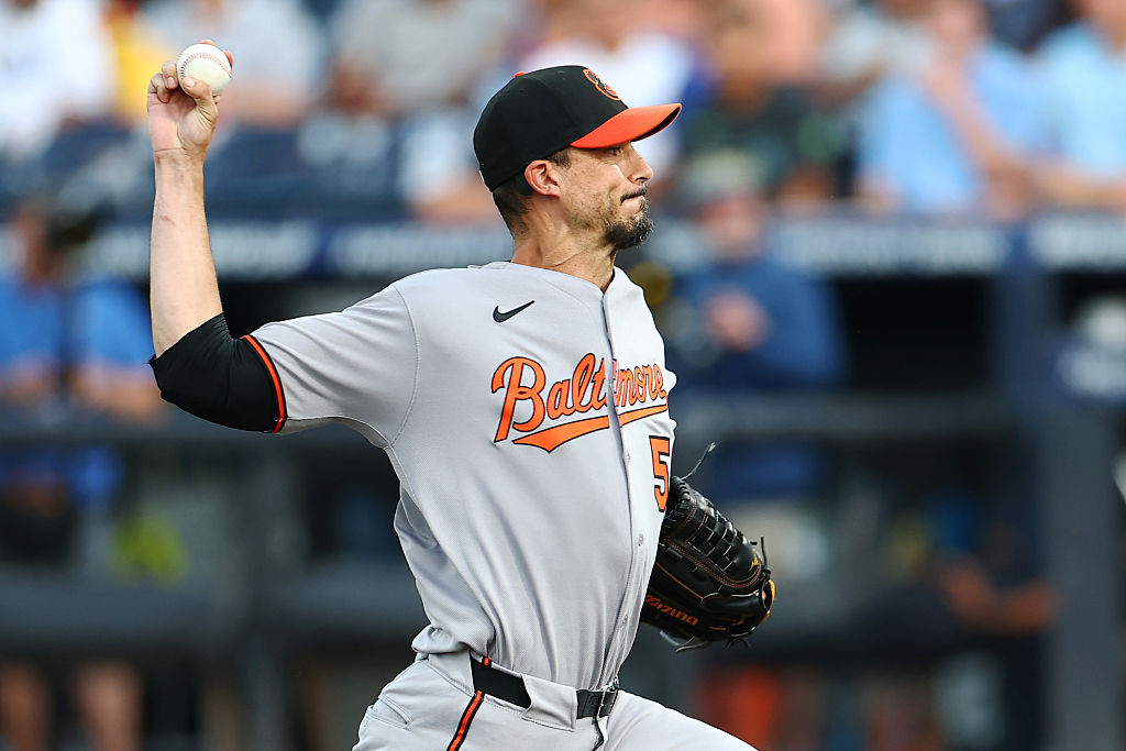 Orioles re-sign Martin, O's and Rays lineups for series opener in Tampa