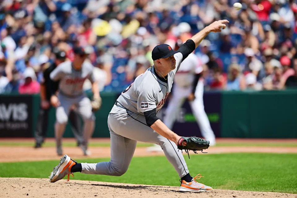 Tarik Skubal pitches against the Guardians on Sunday. © Ken Blaze-Imagn Images