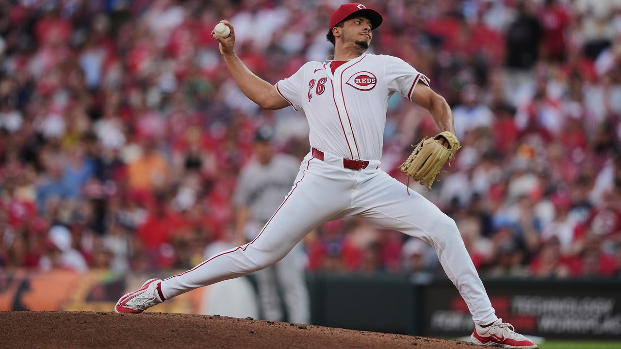 Cincinnati Reds starting pitcher Chase Burns delivers during the second inning of a baseball game against the New York Yankees, Tuesday, June 24, 2025, in Cincinnati. (AP Photo/Joshua A. Bickel)