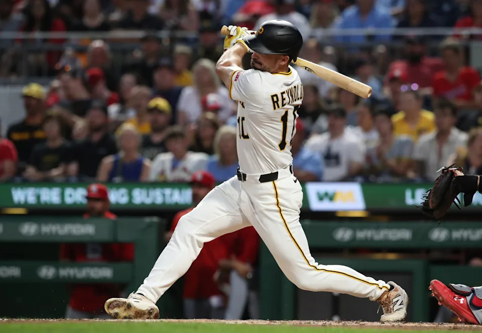 Jun 30, 2025; Pittsburgh, Pennsylvania, USA; Pittsburgh Pirates right fielder Bryan Reynolds (10) hits a single against the St. Louis Cardinals during the fifth inning at PNC Park. © Charles LeClaire-Imagn Images