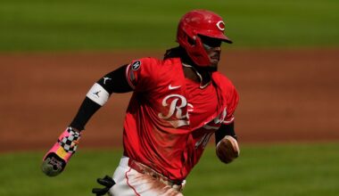 Cincinnati Reds' Elly De La Cruz rounds third base on his way home to score on an Austin Hays single during the first inning of a baseball game against the Miami Marlins in Cincinnati, Thursday, July 10, 2025. (AP Photo/Carolyn Kaster)