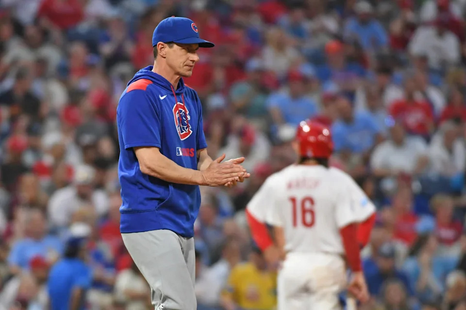 Chicago Cubs manager Craig Counsell (11) walks to the mound to make a pitching change during the fifth inning against the Philadelphia Phillies at Citizens Bank Park.