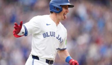 Heineman two-run homer spurs Blue Jays to win