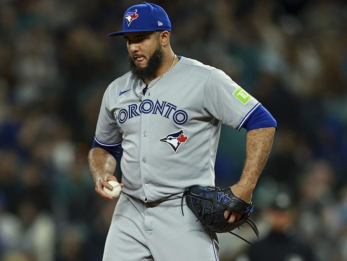 Will injuries to Yimi Garcia, Anthony Santander impact Blue Jays trade strategy?