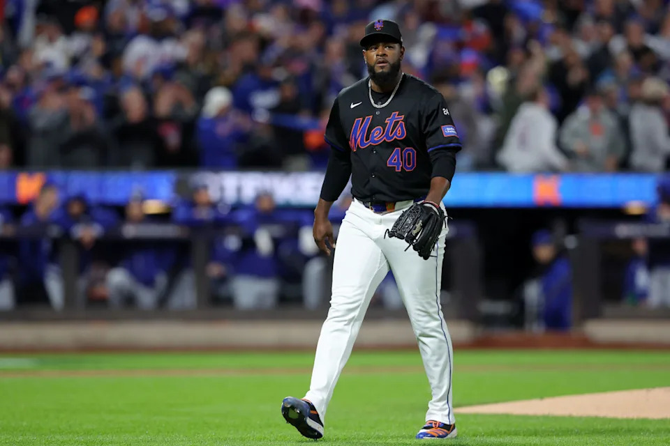 New York Mets pitcher Luis Severino (40)© Brad Penner-Imagn Images