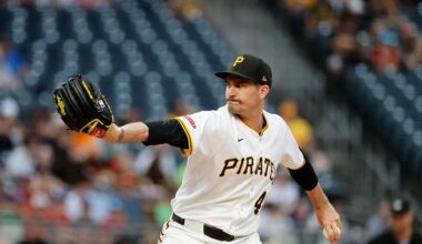 Heaney takes no-hitter into 6th and Pirates stay hot with 7-0 win over Cardinals