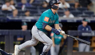 Cole Young hits first MLB home run in Mariners' loss to Yankees