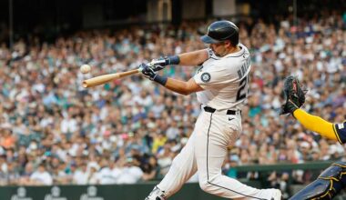 Homerun king snaps Brewers streak, ends hope for free burgers