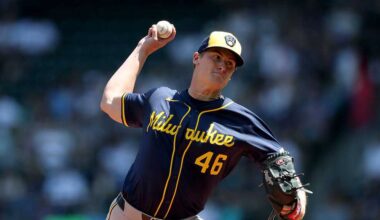 Brewers secure series victory against Mariners