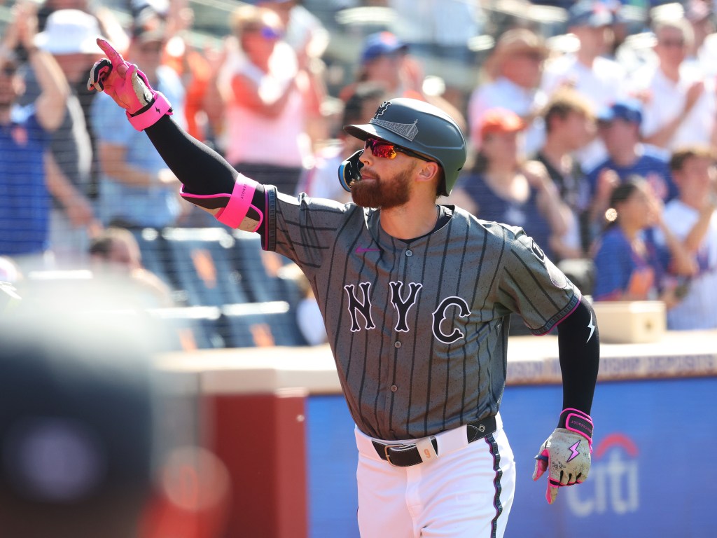 Brandon Nimmo celebrates during the Mets-Yankees game on July 5, 2025. 
