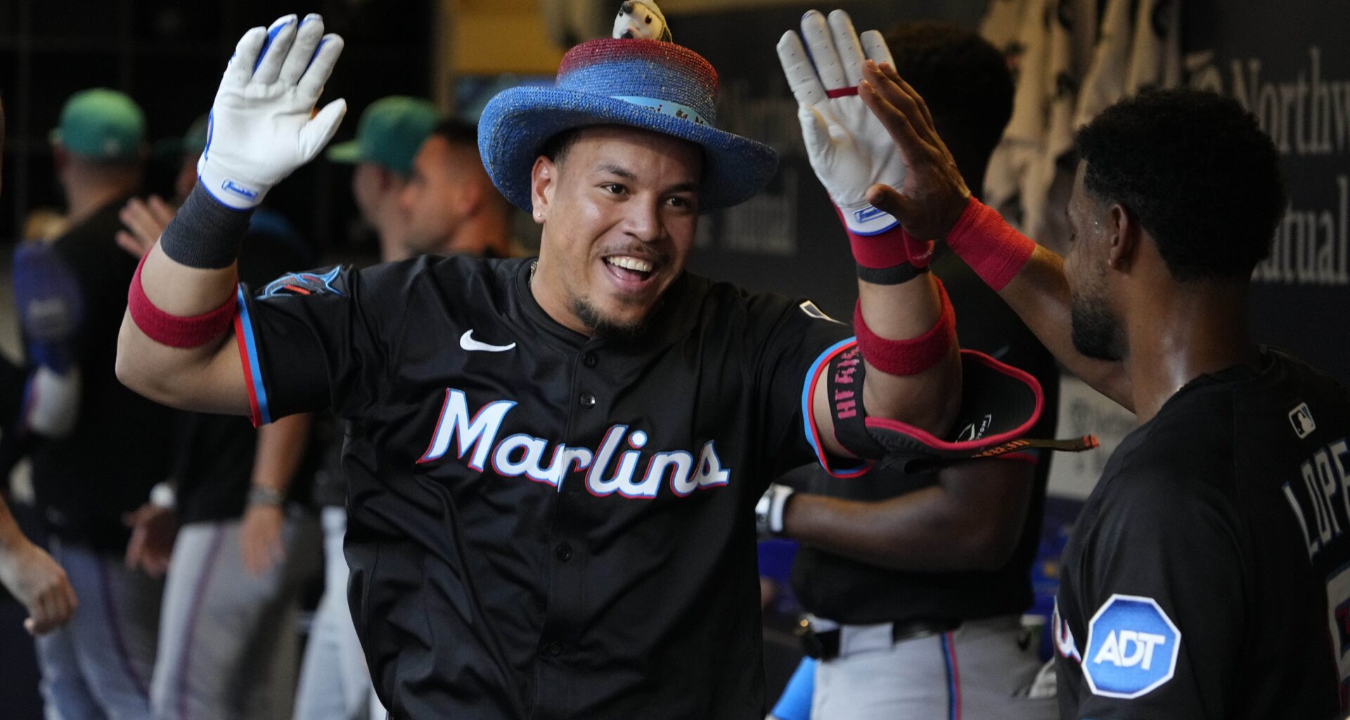 Offishial News: It's time for Marlins to try Heriberto Hernandez at first base - Marlins