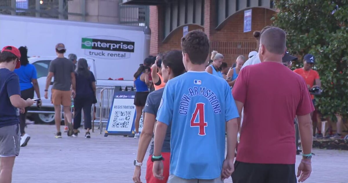 Runners get ready to hit pavement in race honoring Atlanta Braves legend Hank Aaron – WSB-TV Channel 2