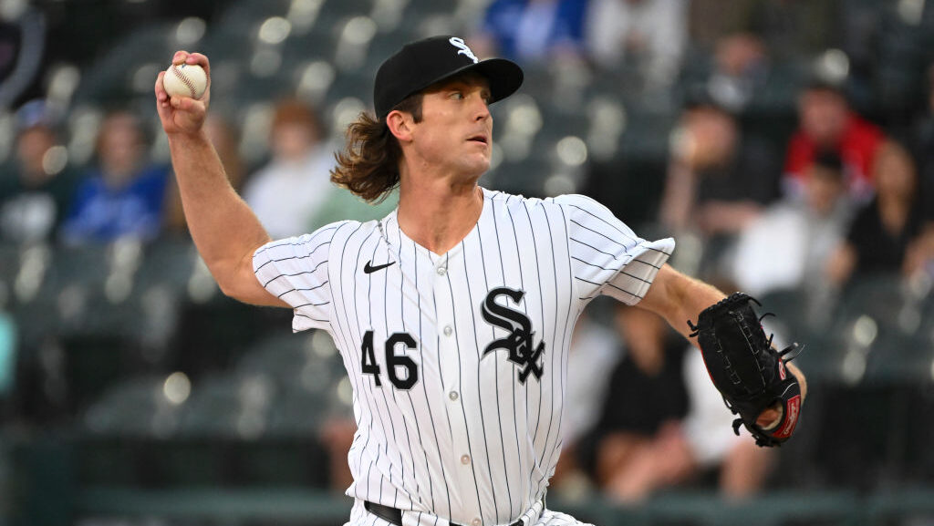 Jake Woodford is signing with the Diamondbacks...