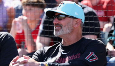 Manager Torey Lovullo #17 of the Arizona Diamondbacks...