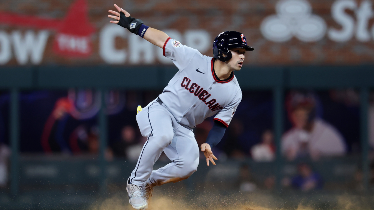 MLB trade deadline rumors: Surprise team joins Eugenio Suárez sweepstakes; Guardians All-Star draws interest