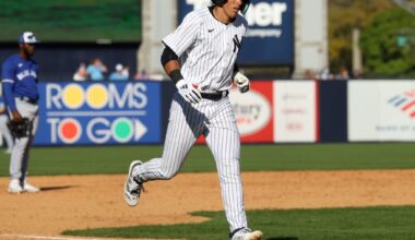 Top Yankee prospect learning to 'ignore the noise,' and more