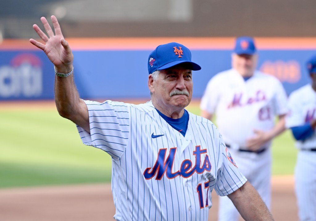Keith Hernandez waves to the crowd at Citi Field.