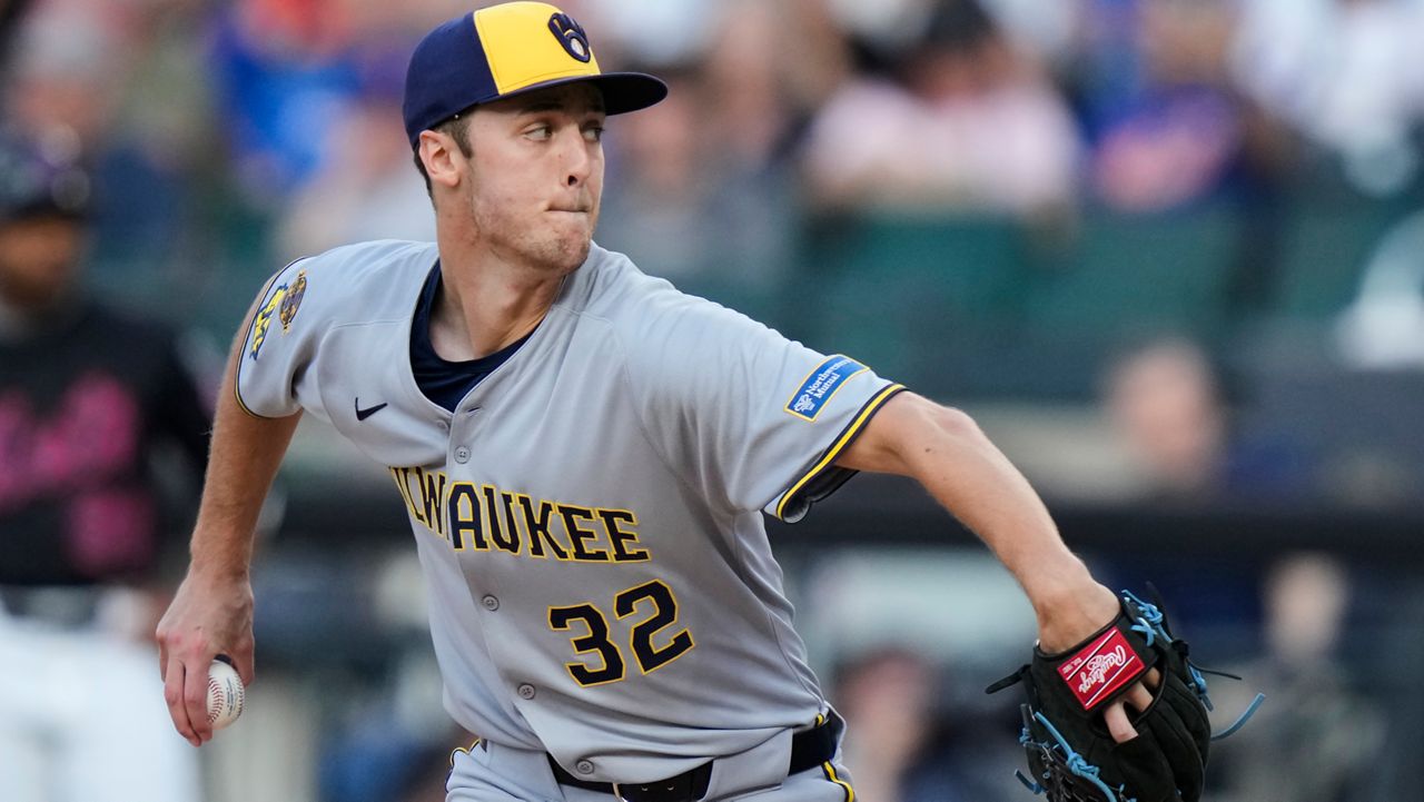 Milwaukee Brewers' Jacob Misiorowski pitches during the first inning in the second baseball game of a doubleheader against the New York Mets Wednesday, July 2, 2025, in New York. (AP Photo/Frank Franklin II)