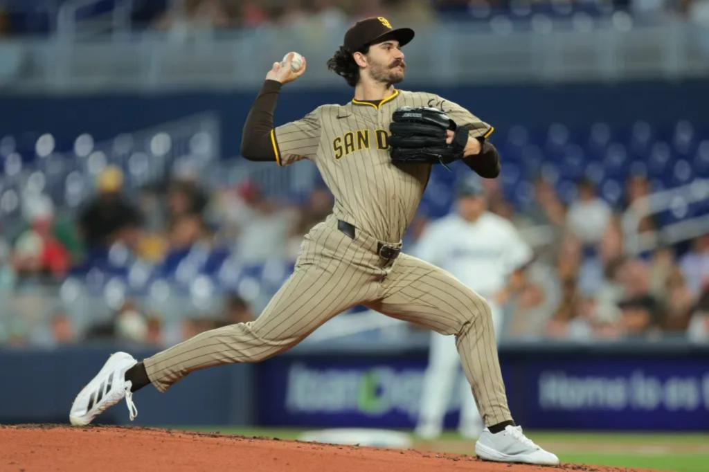 Padres trapped in a Dylan Cease trade deadline dilemma