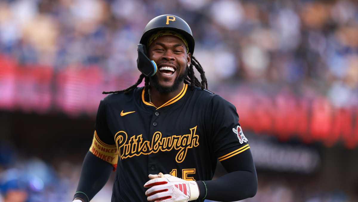 Oneil Cruz nabs Mariners' Crawford at the plate on a 105.2 mph throw