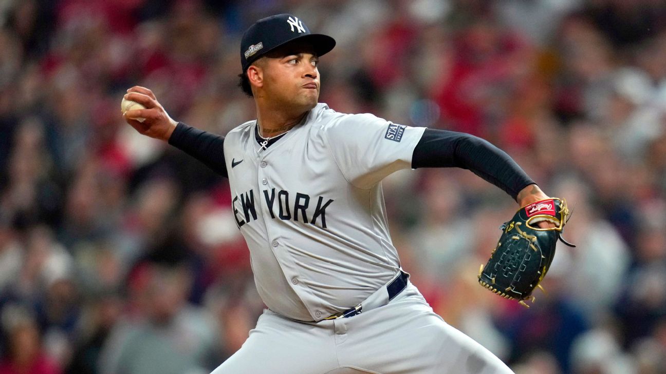 Yankees' Luis Gil strikes out six batters in first rehab start