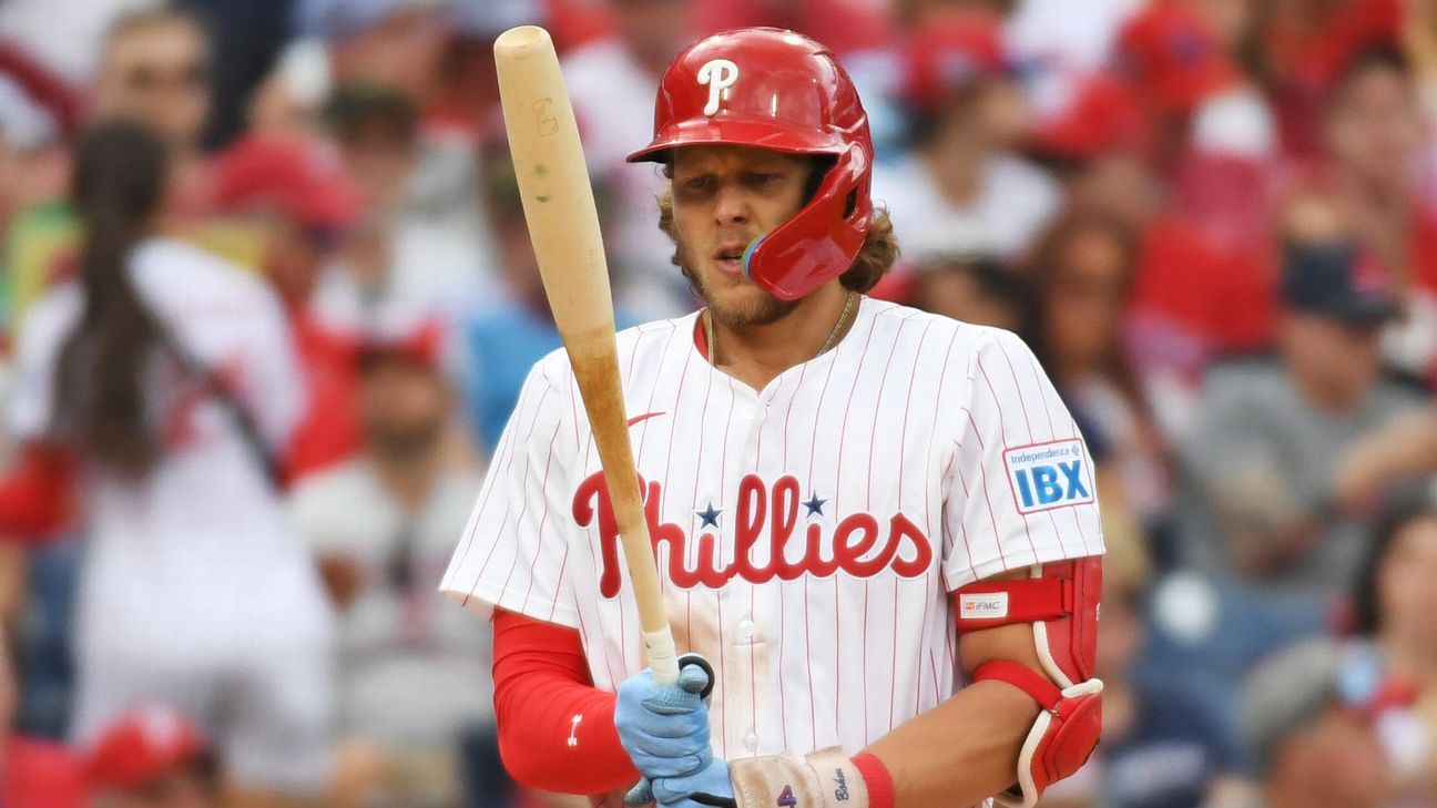 Phillies' Alec Bohm hit by pitch, leaves game with bruised rib cage