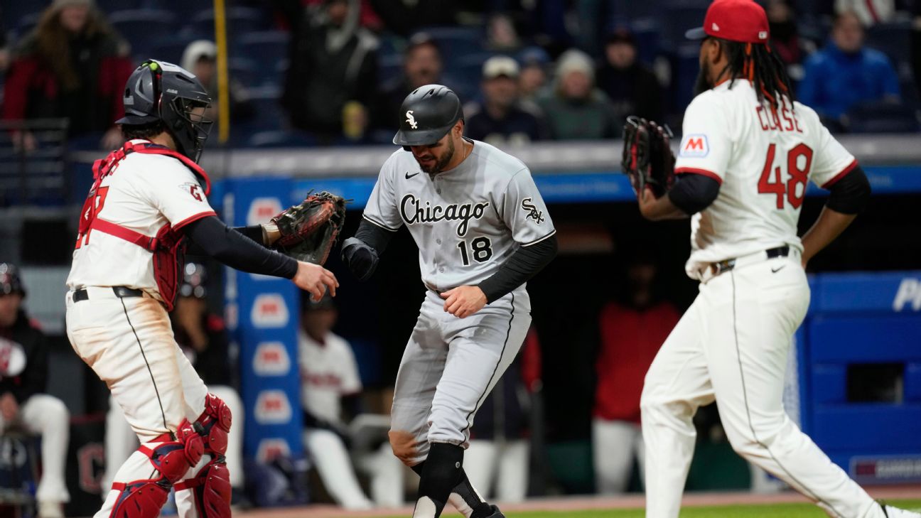 White Sox fall to 2-9 for 2nd straight season; injuries mount