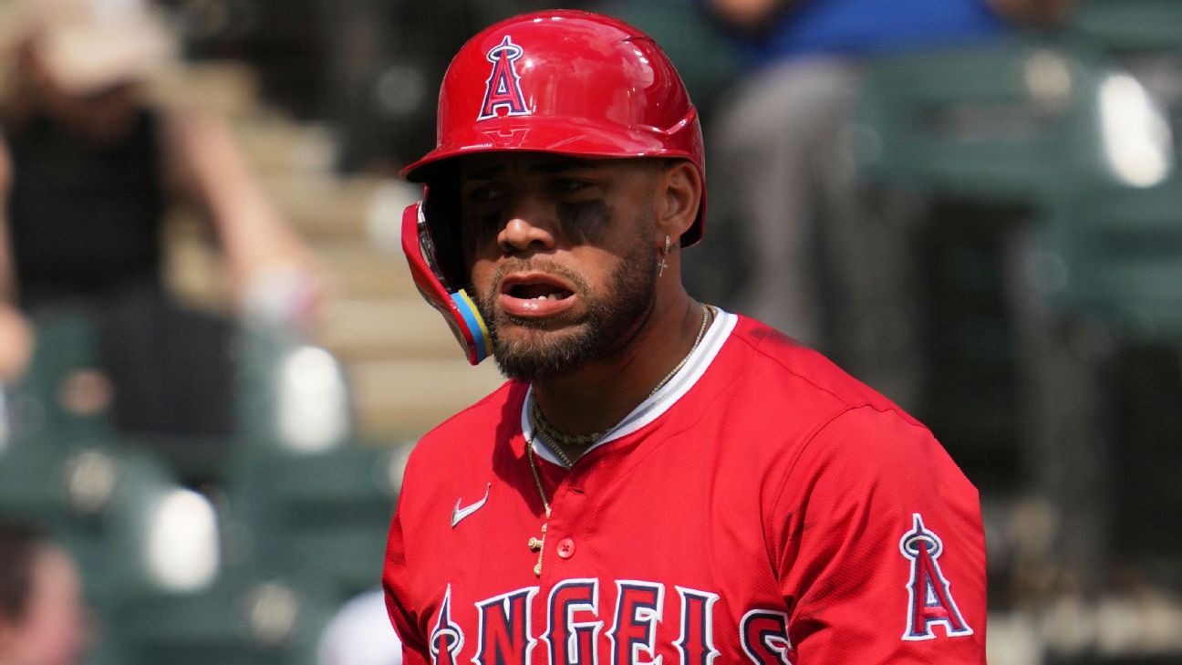Yoan Moncada (knee) returns to Angels after missing 5 weeks