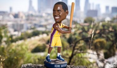 Dodgers unveil Kobe Bryant bobblehead ahead of August giveaway night