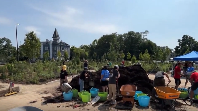 Cincinnati Reds community makeover revitalizes Walnut Hills