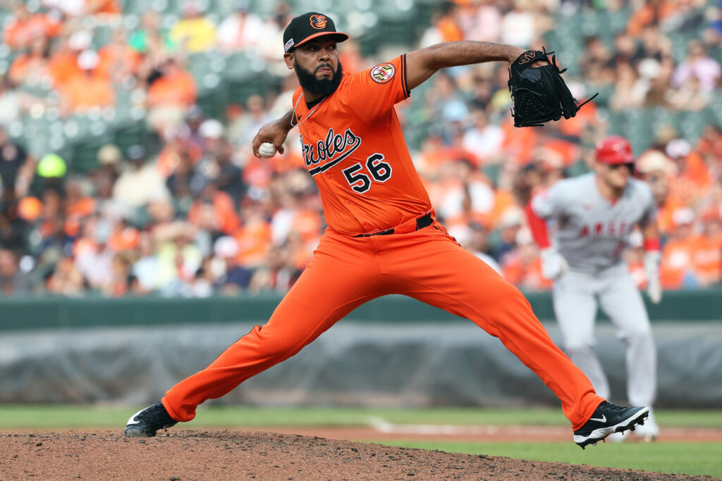 Cubs Interested In Seranthony Dominguez, Pete Fairbanks