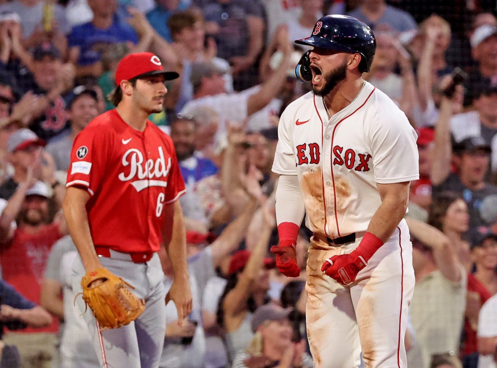 Wilyer Abreu hits inside-the-park homer, grand slam in Red Sox 13-6 win