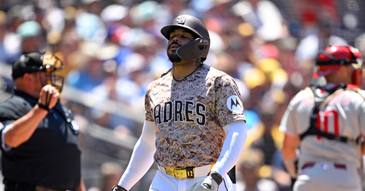 Phillies slip past Padres 2-1 to avoid weekend sweep at Petco Park