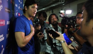 Shohei Ohtani leaves mound with cramping after bout of wildness