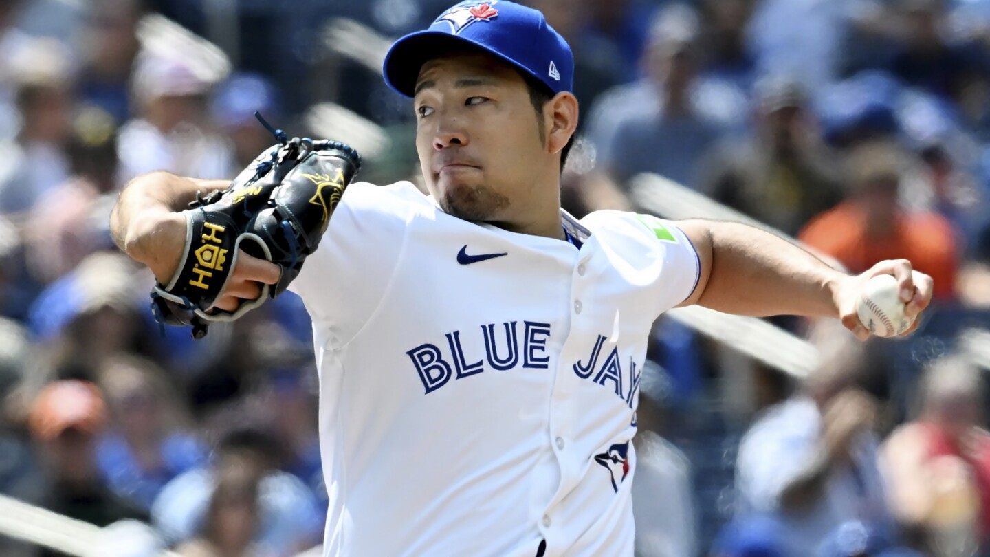 Astros acquire Yusei Kikuchi from Blue Jays for prospect Jake Bloss, Joey Loperfido and prospect