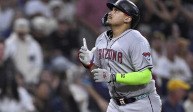 Naylor homers as the Diamondbacks beat the Padres 6-3 on Machado's big night