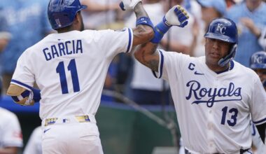 Salvador Perez exits game with bruised left elbow after being hit by pitch against Braves