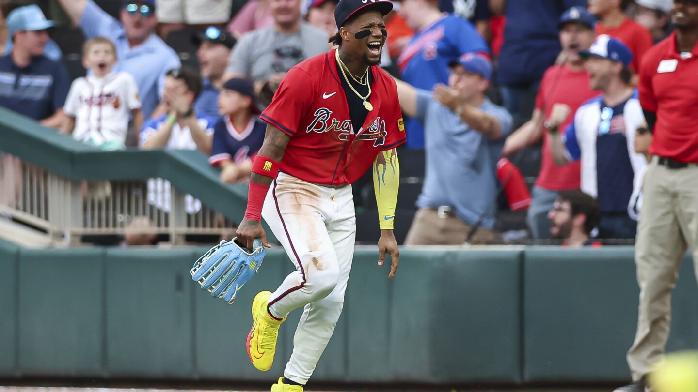 Braves star Ronald Acuña Jr. stuns Yankees with incredible throw in Atlanta's win