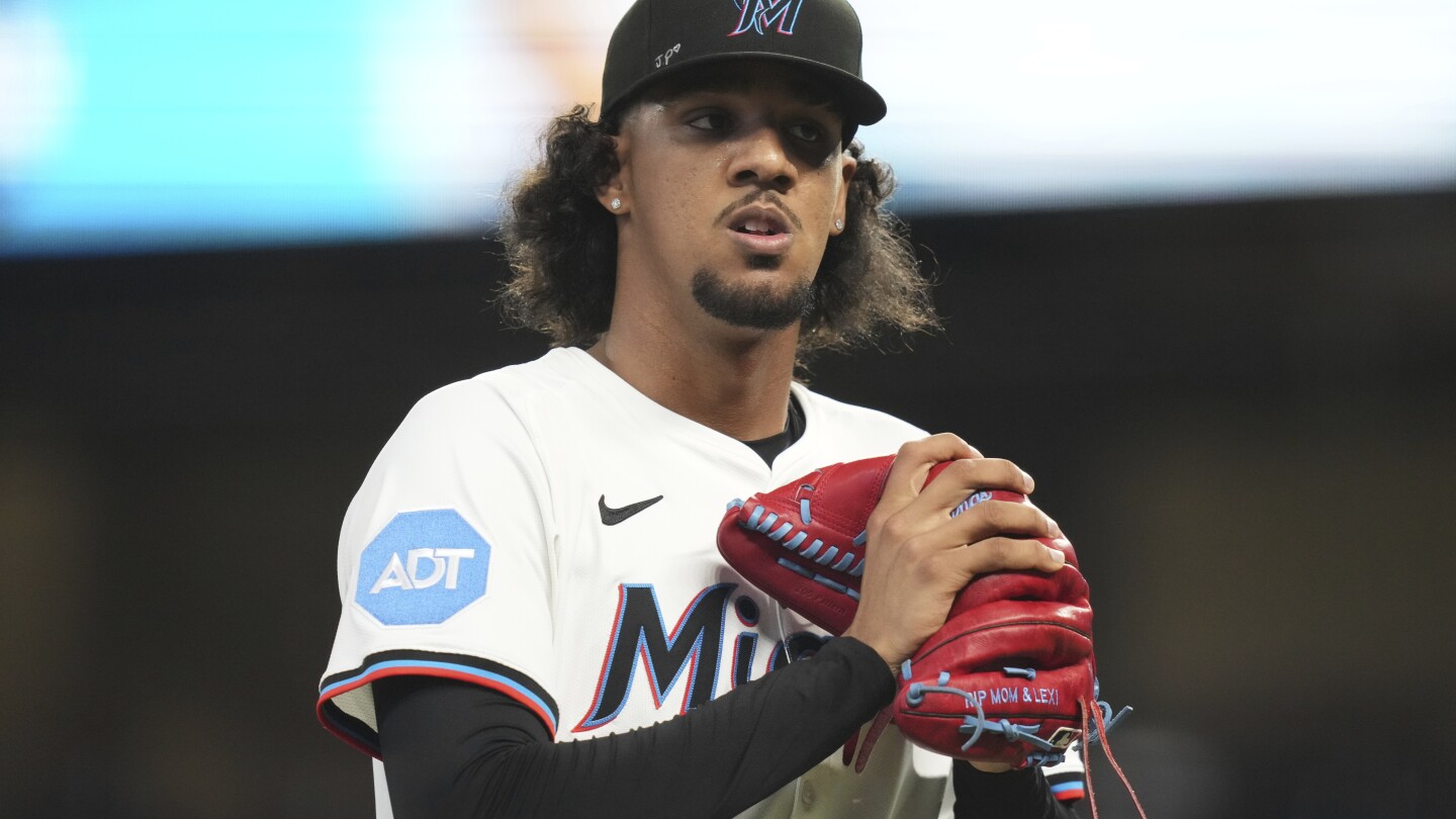 Young players in key roles in Marlins' improvement
