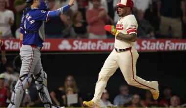 Yoán Moncada delivers key hit as Angels rally past Rangers