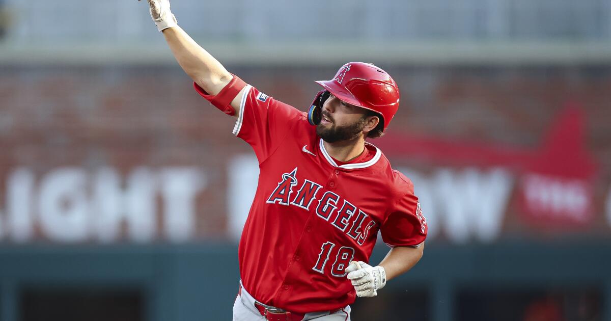 Zach Neto, Nolan Schanuel homer as Angels defeat the Braves