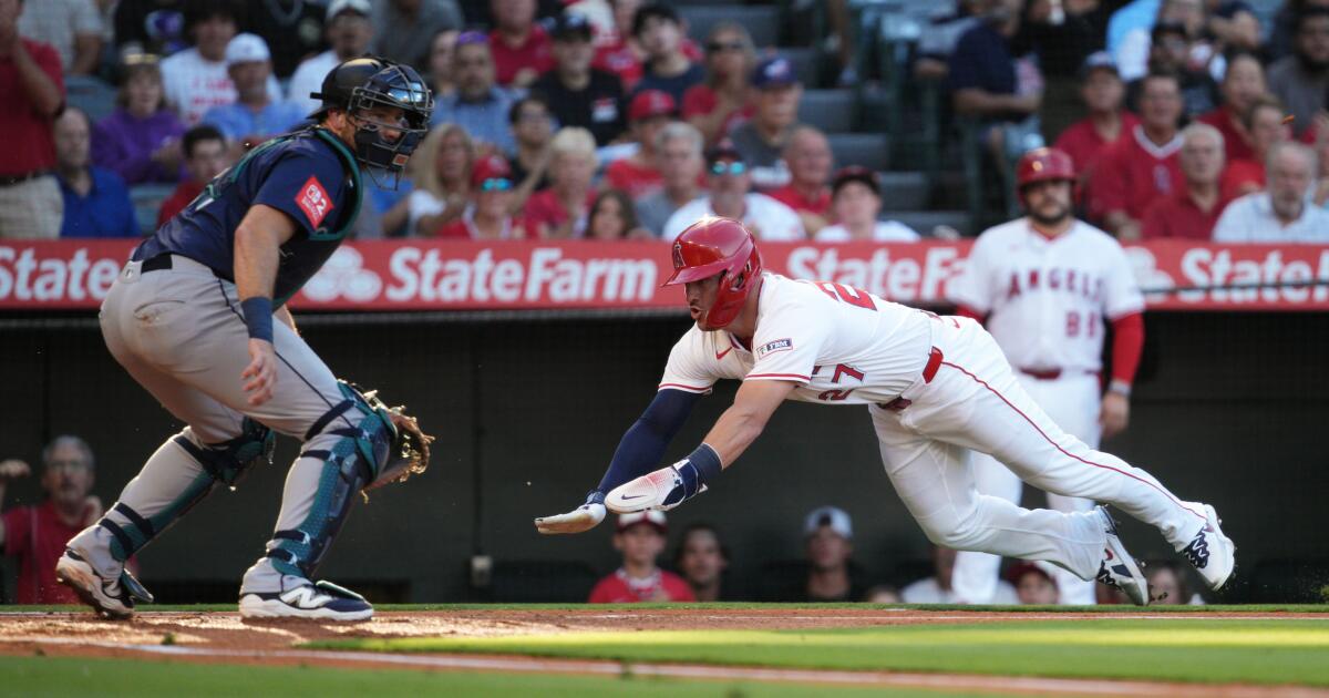 Angels can't keep pace with home-run hitting Mariners in loss