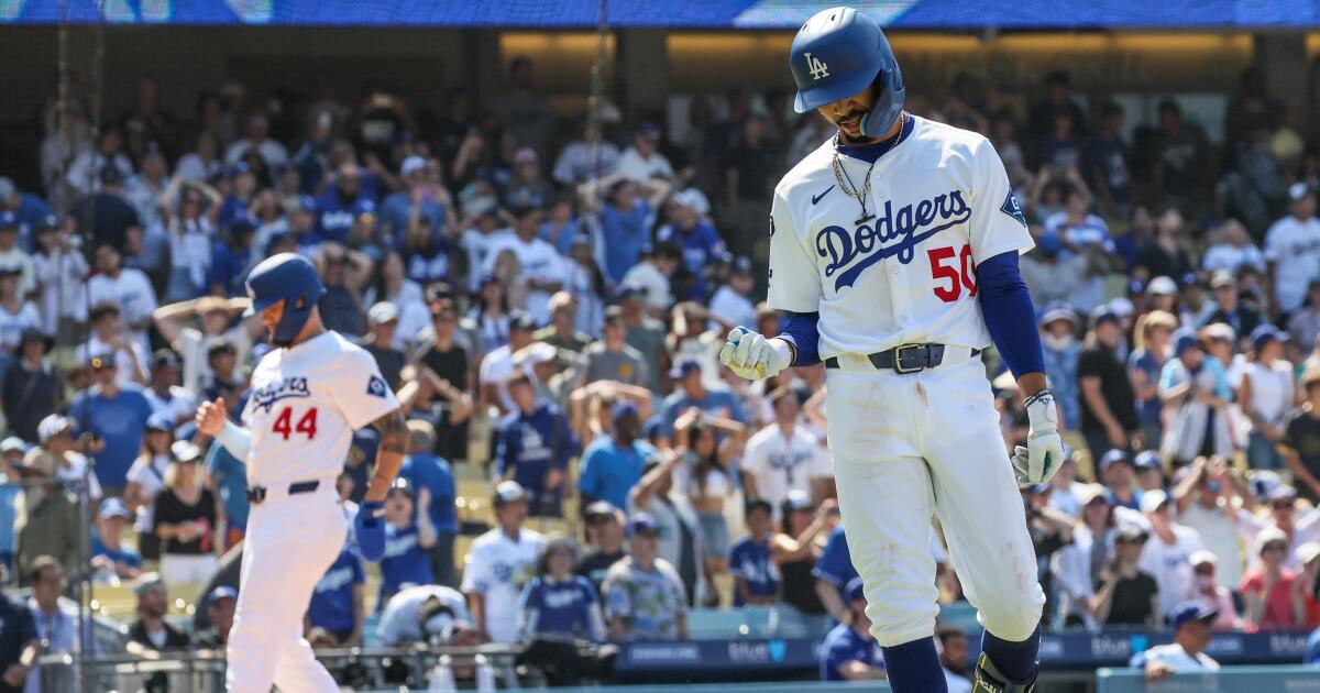 How Dodgers are trying to unravel the mystery of Mookie Betts' slump