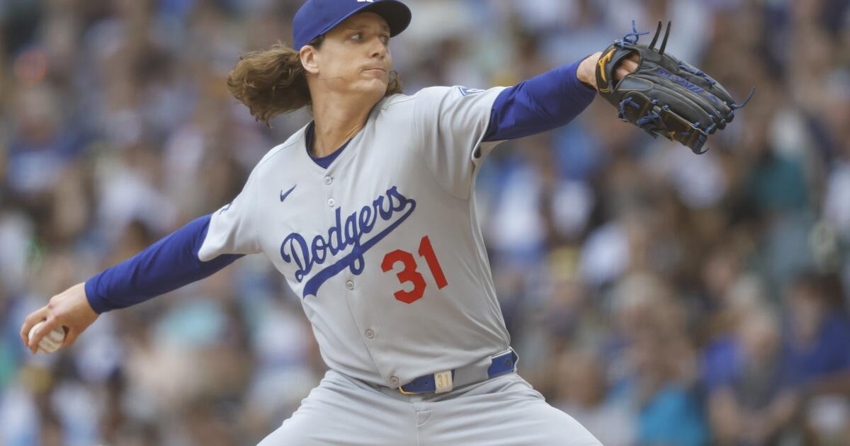 Dodgers blow lead in ninth inning, lose to Brewers in 10th