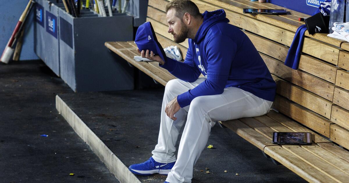 Dodgers Dugout: Mookie Betts, Ryan Ward and some random thoughts