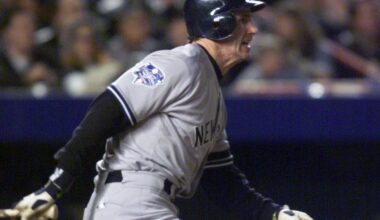 2000 Yankees Diary: Yankees add on late, bullpen shuts down Devil Rays